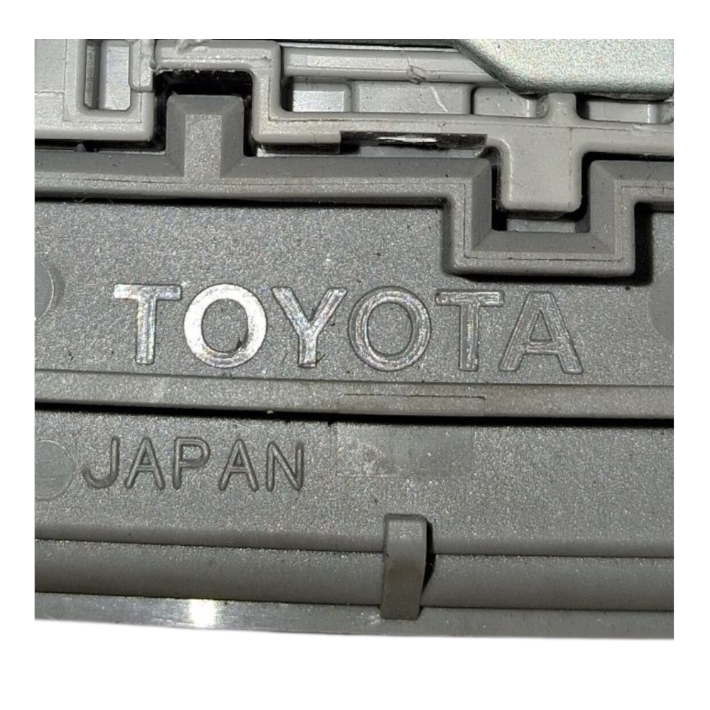 Luz teto cortesia Toyota Yaris SD 2021 821710DG50 6