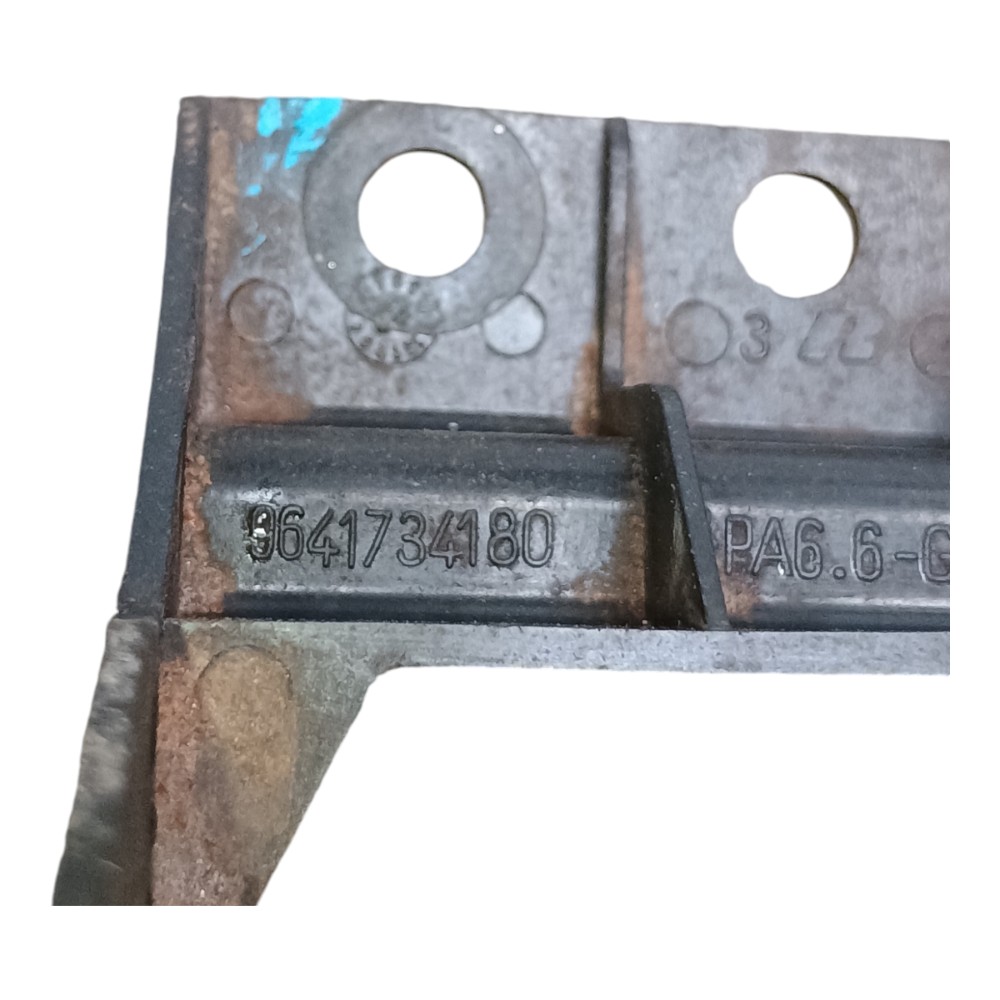 Suporte sensor abs dianteiro direito Peugeot 207 2010 6