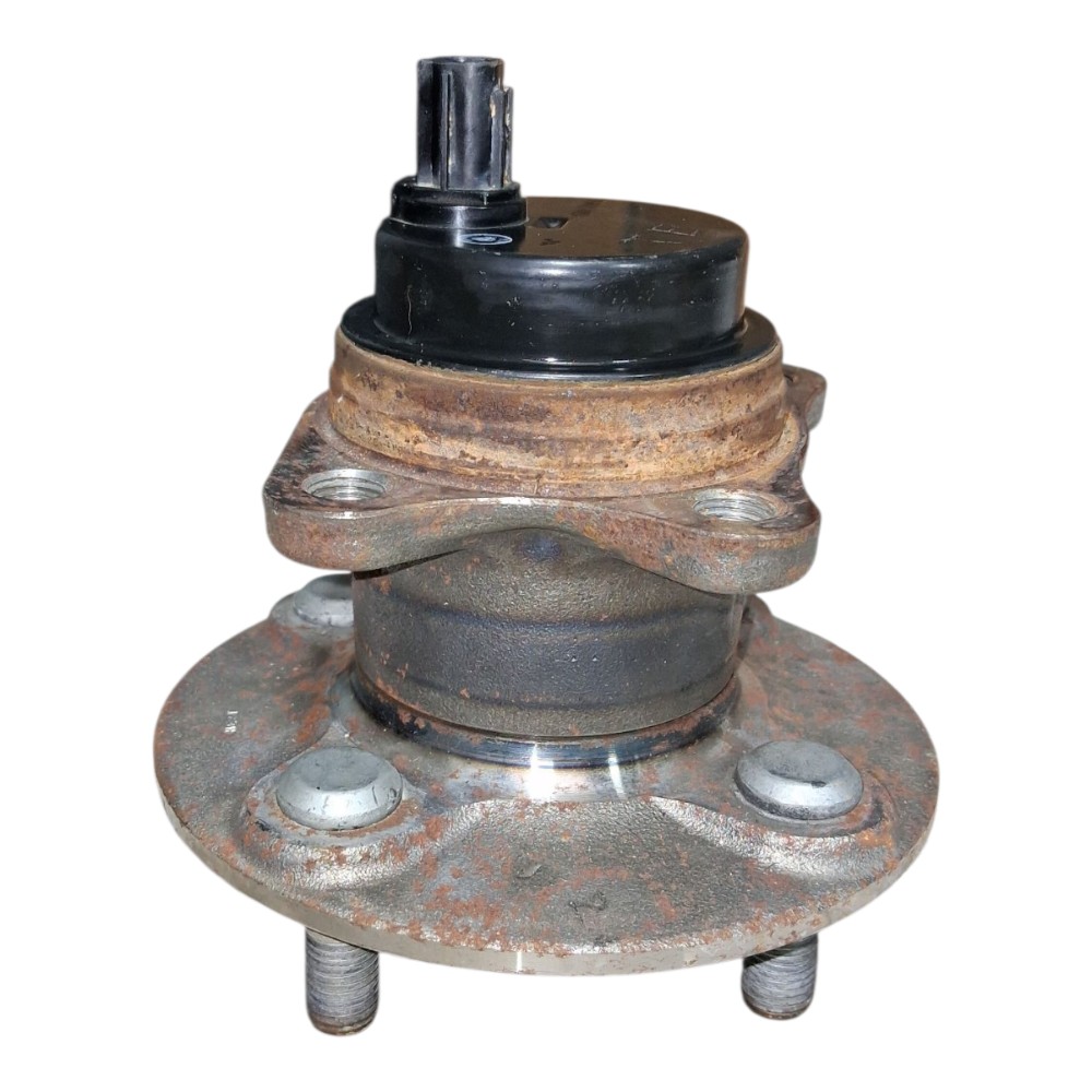 Cubo roda traseira esquerda Toyota Yaris SD 2021 2