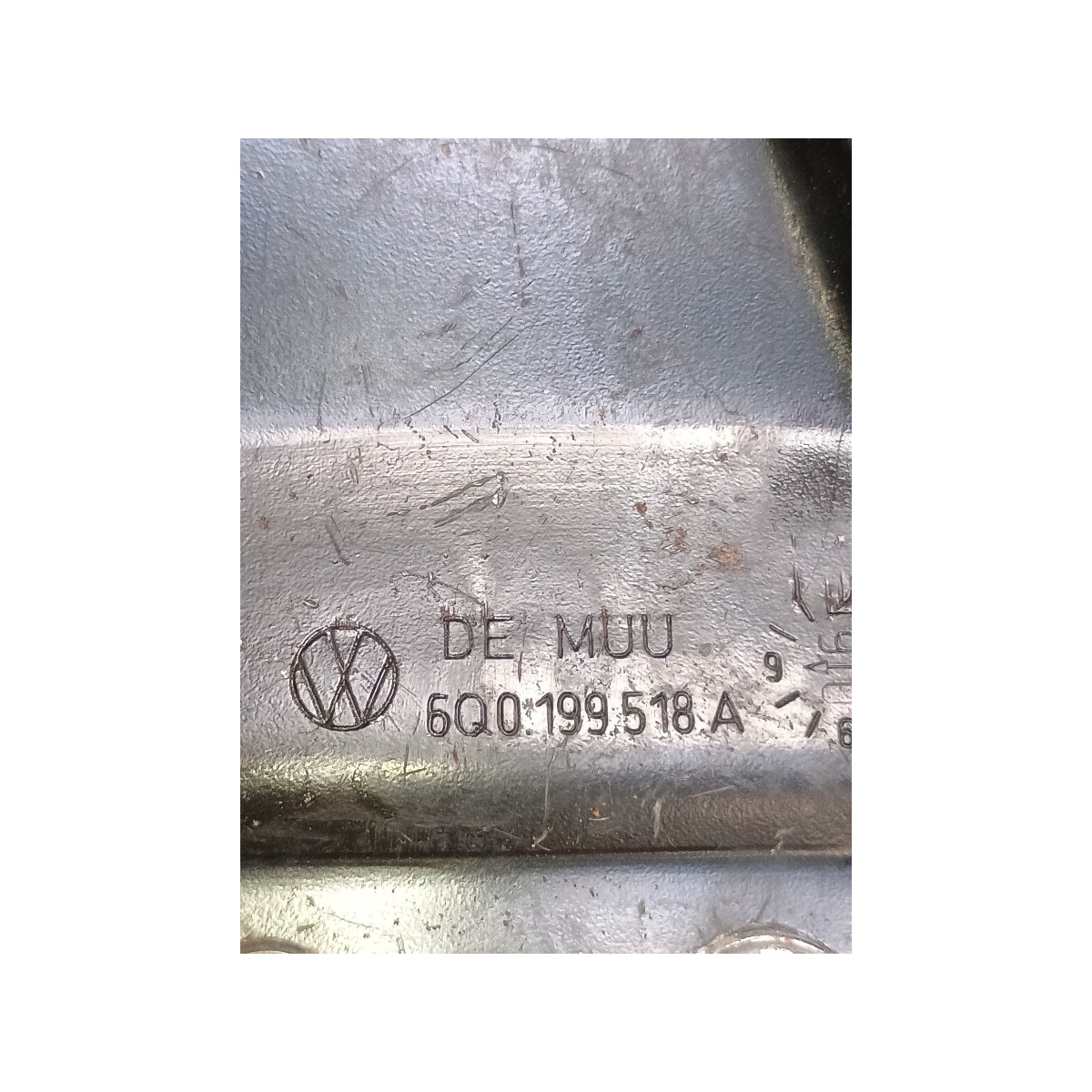Suporte Direito Quadro Suspensão  Vw Gol 2010 6q0199518a 4