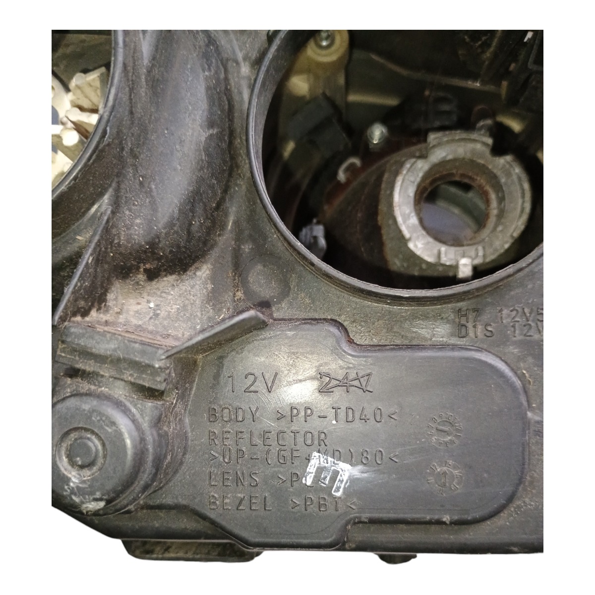 Farol esquerdo ford focus 2008 à 2013 com detalhes 9