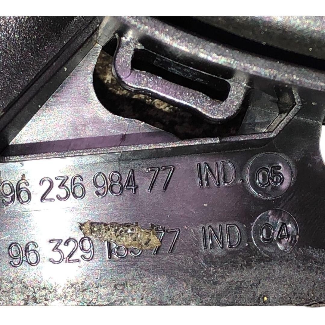 Maçaneta Interna Lado Esquerdo Peugeot 206 207 1998 A 2015 Preto Dianteira/traseira 3