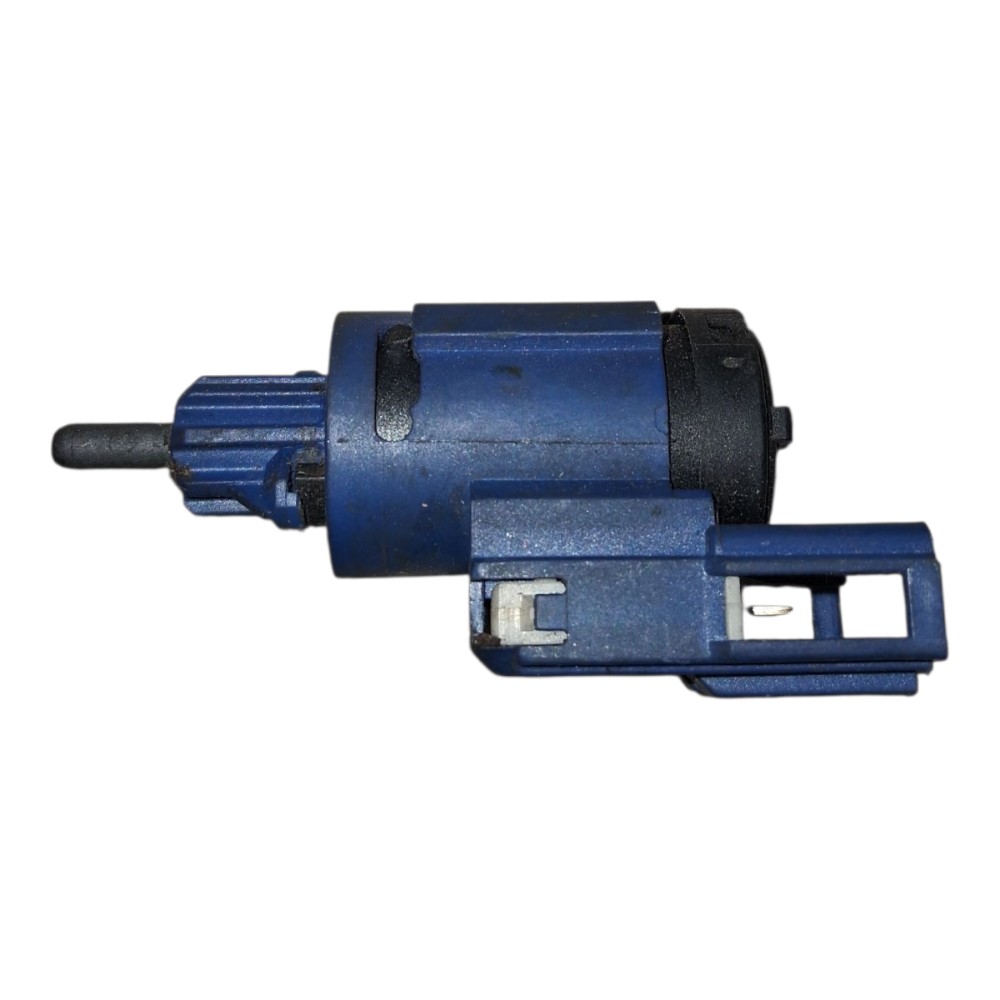 Sensor Interruptor Pedal Embreagem Vw Polo Sedan 1.6 2008 2