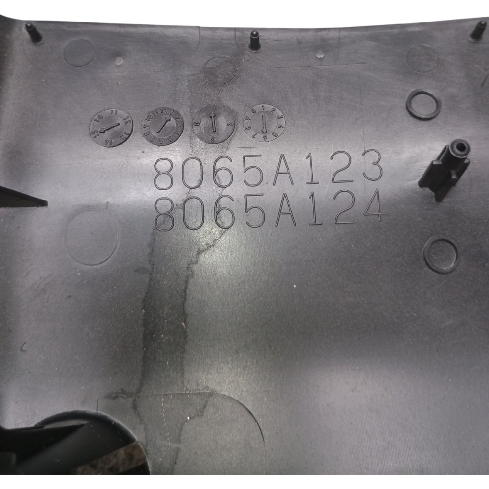 Moldura Inferior Chave Seta Mitsubishi Outlander 2015 7