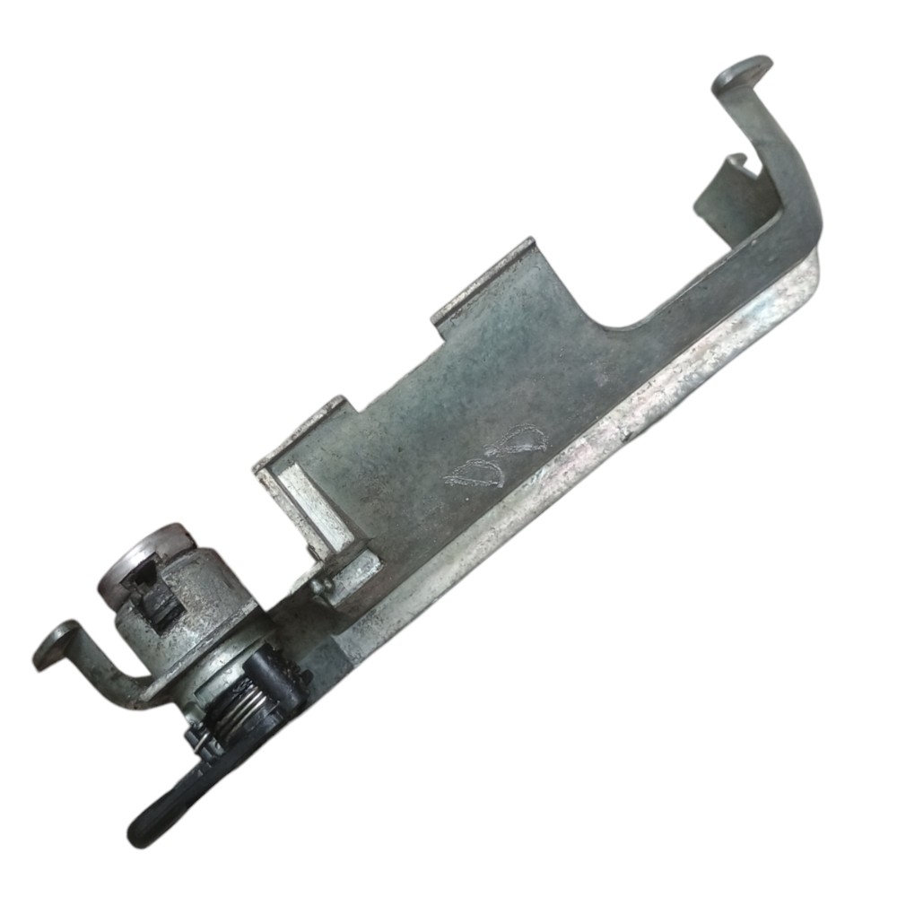 Suporte Maçaneta Porta Dianteira Direita Gm Corsa 1998 A1 Dianteira 3