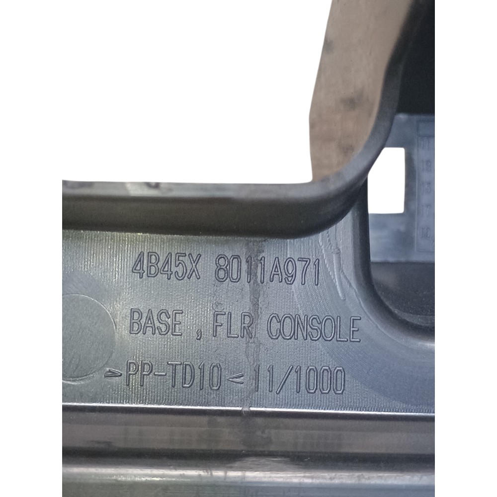 Suporte Base Console Central Mitsubishi Outlander 2015 5