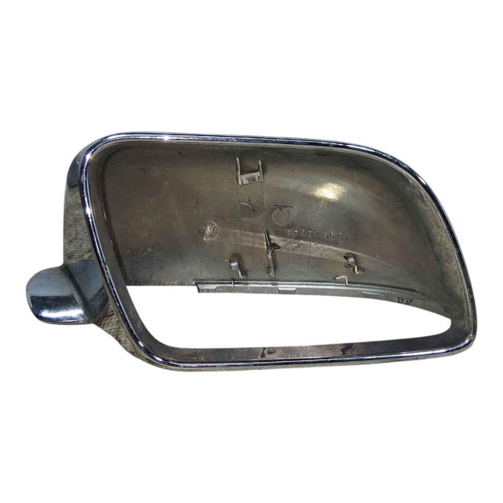 Capa Retrovisor Direito Vw Polo Sedan 1.6 2008 *detalhes  Prata 1