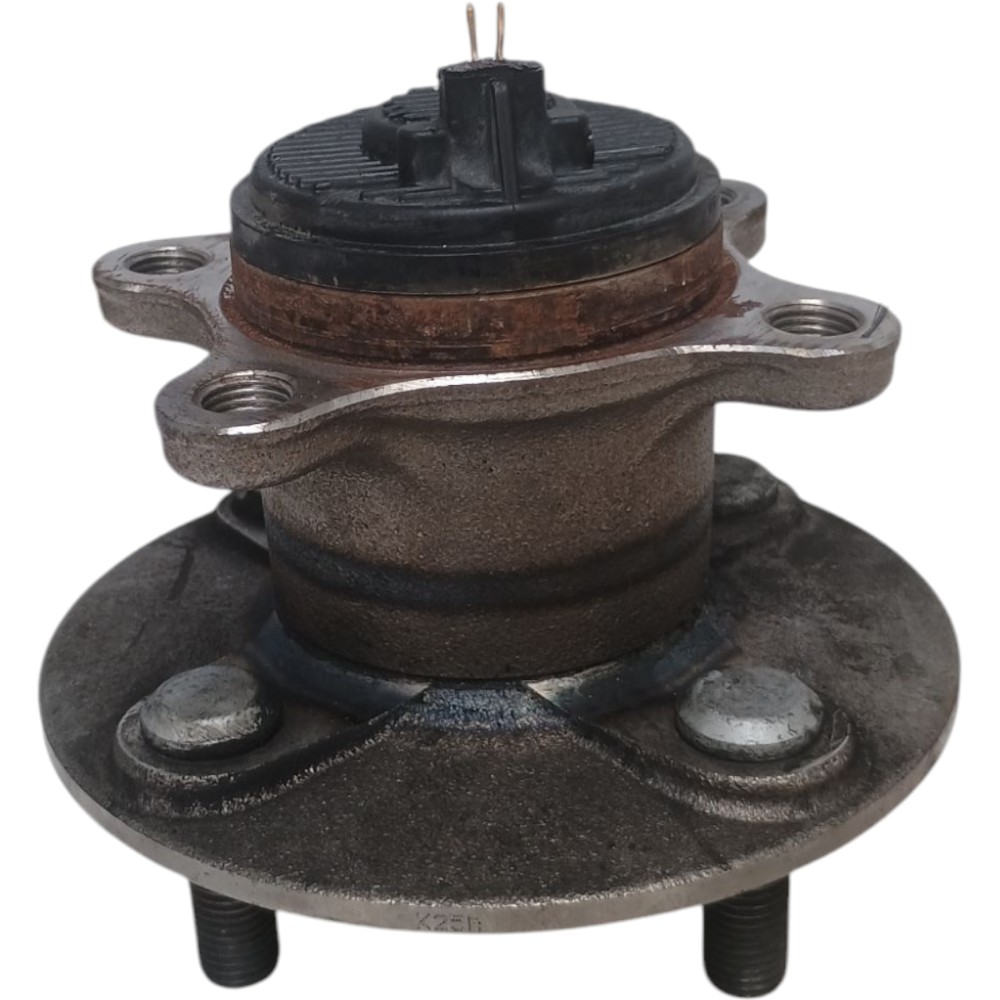 Cubo roda traseira direita Toyota Etios 2013  *detalhe 2