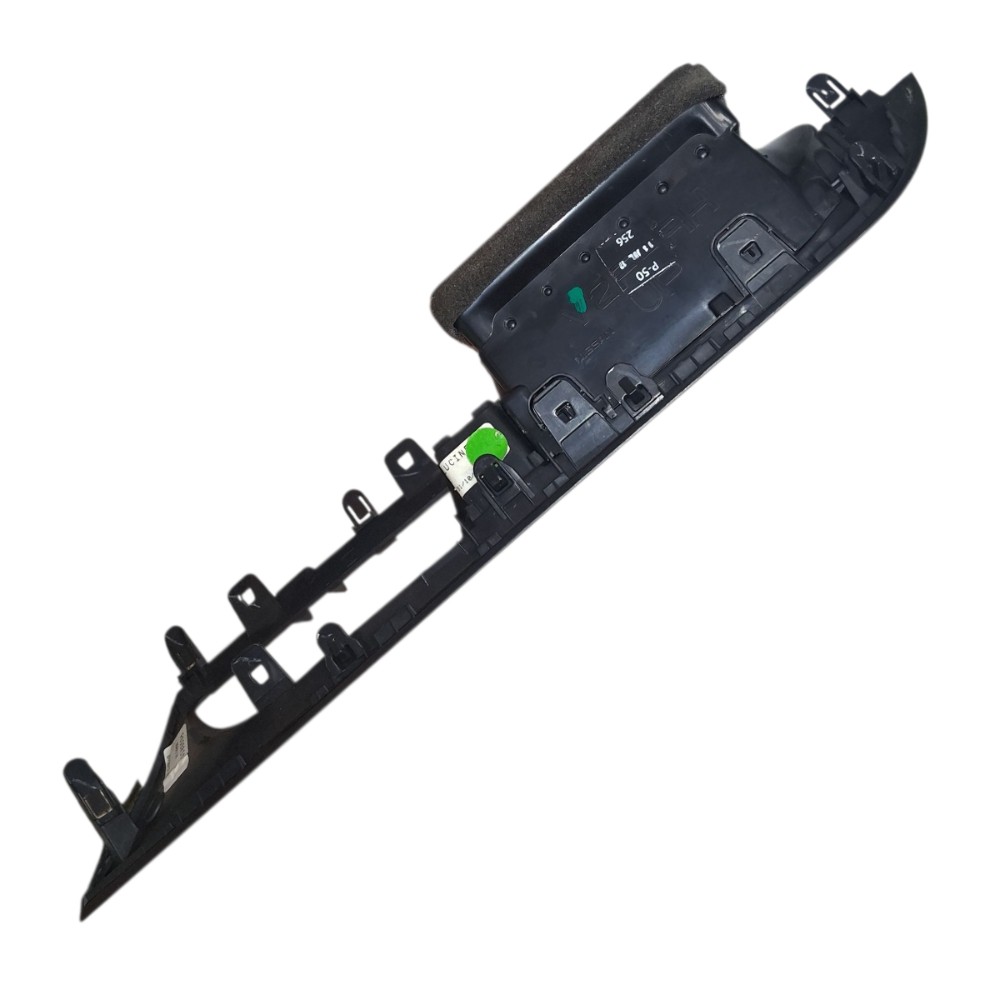 Difusor Ar Central Kicks 2018 687945ra0a 5