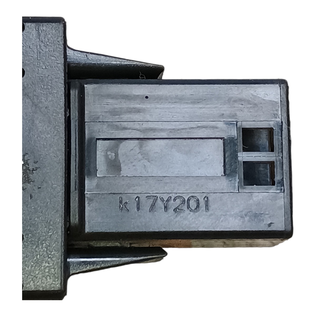 Tomada Usb Honda Hr-v 2018 K17y201 3