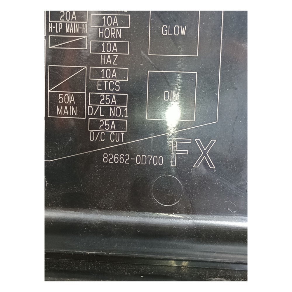 Tampa Caixa Fusíveis Toyota Yaris 2018 À 2023 826620d700 5