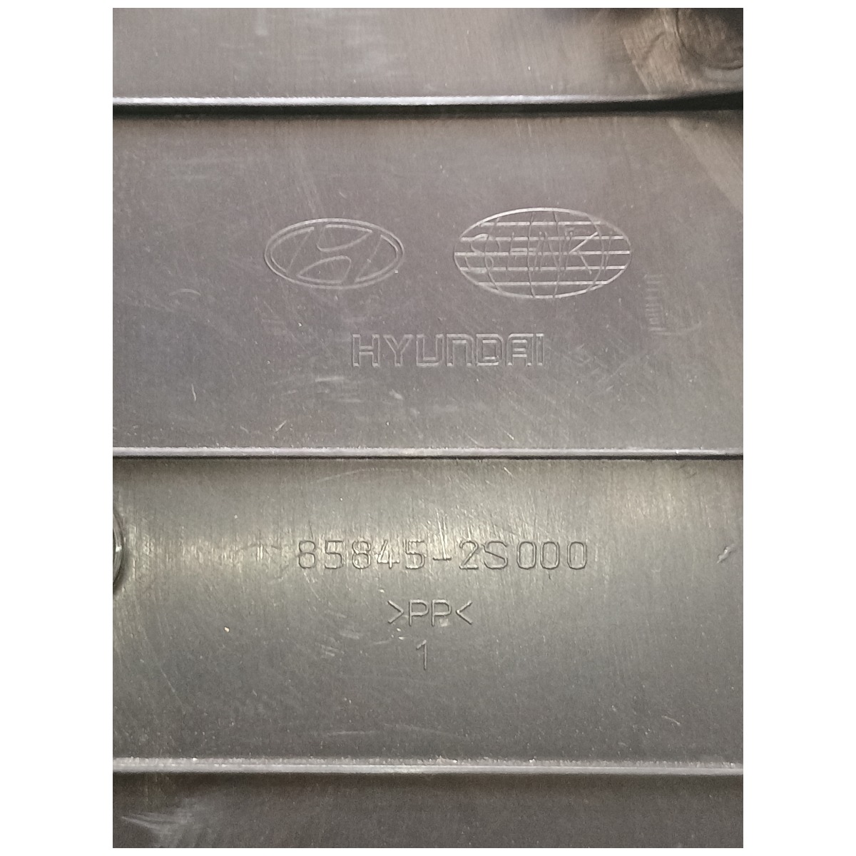 Acabamento Coluna Direita Hyundai Ix35 2.0 2017 858452s000 5