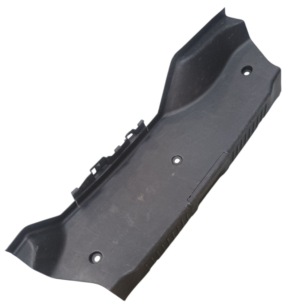 Acabamento Porta Malas Ford New Fiesta sedan 2011 A 2013 Preto 3