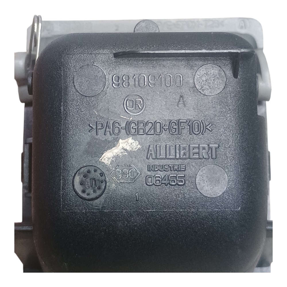 Cinzeiro Console Central Renault Clio Authentic 2004 7