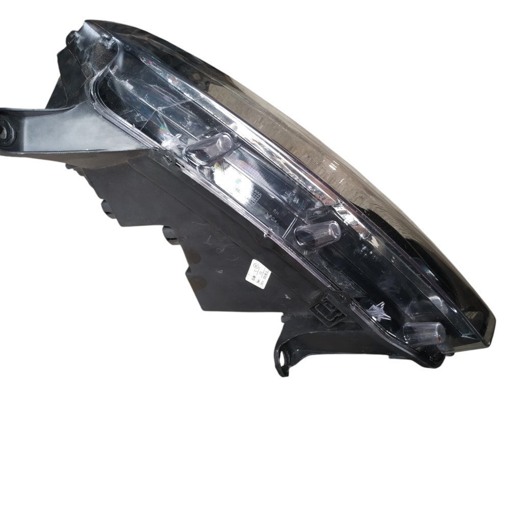 Farol Direito Renault Sandero 2015 Com Detalhe Direito/passageiro 3
