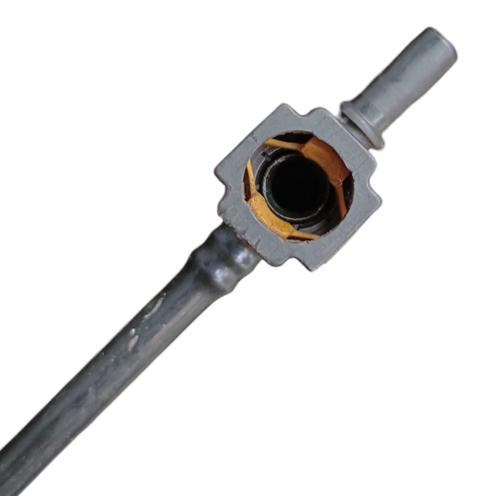 Mangueira Respiro Peugeot 206 207 1.6 16v  2010 6x8x215100 8