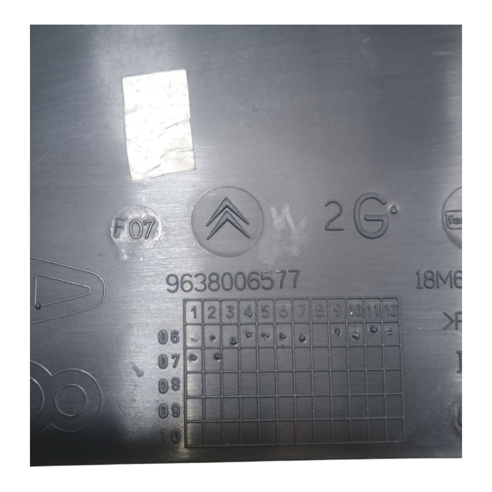 Acabamento Lateral Esquerdo Painel Citroen C3 2003 À 2012 4