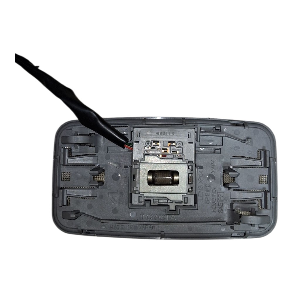 Luz teto cortesia Toyota Yaris SD 2021 821710DG50 3