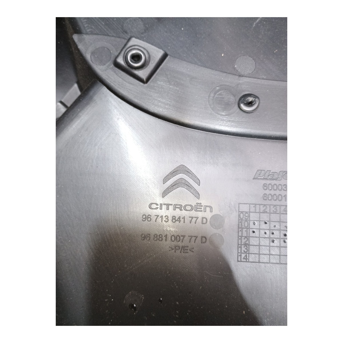 Forro Porta Tras Direita Citroen C3 Picasso 2013 Com Detalhe Preto 5