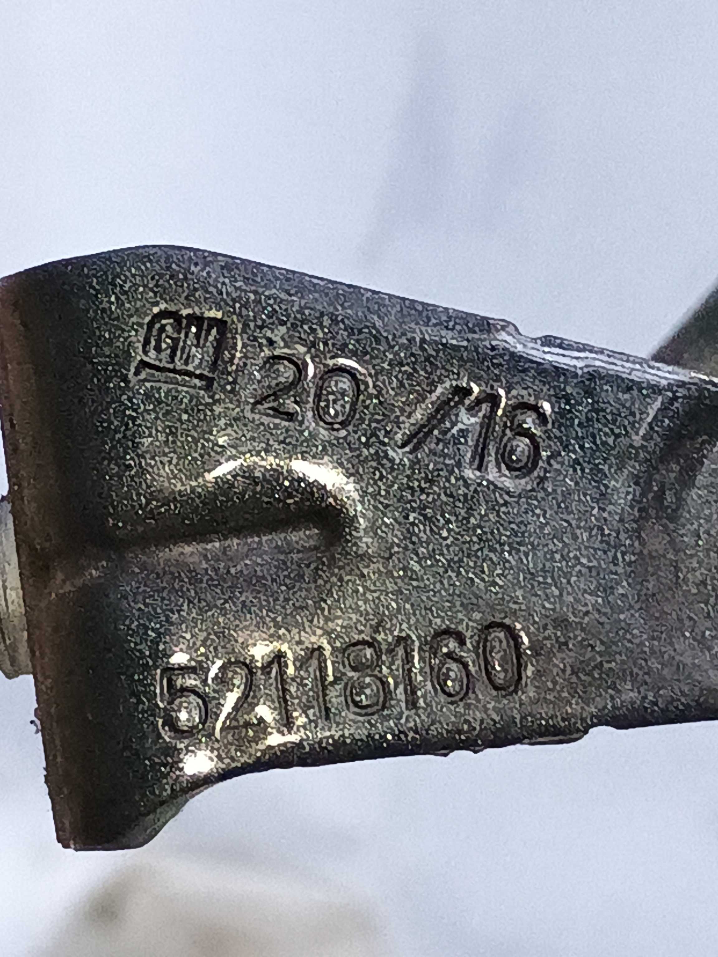 Dobradiça Tampa Traseira Gm Onix 1.0 2016 52118160 4