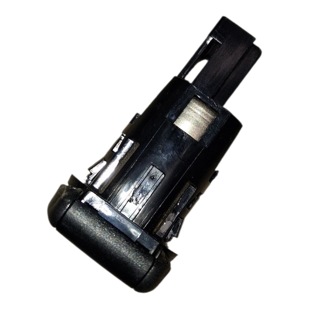 Tomada 12v Kicks 2018 7