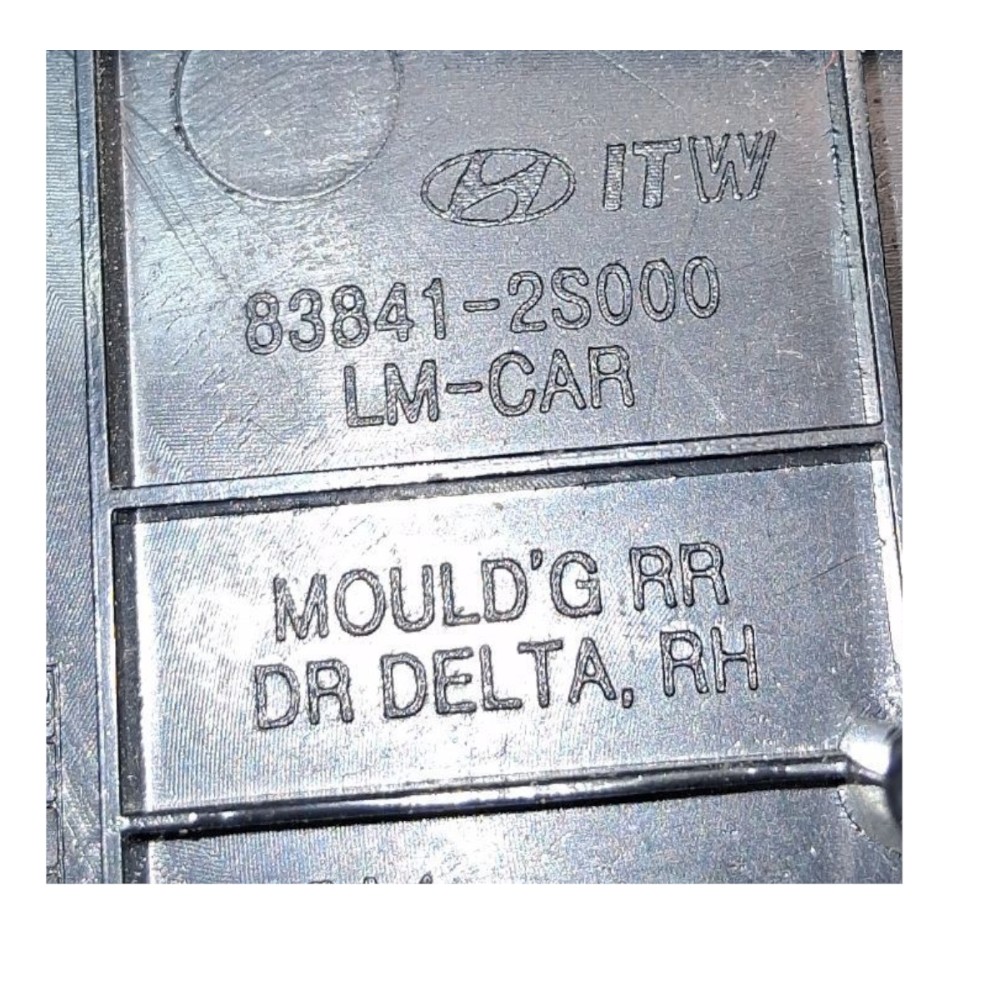Acabamento Externo Porta Traseira Direita Hyundai Ix35 2014  Preto 5