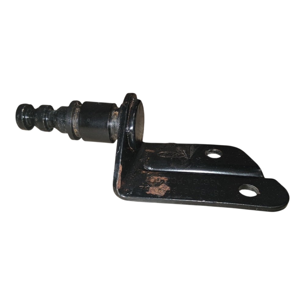 Suporte Trava Banco Traseiro Ford Focus 2001 98aba613b90 3