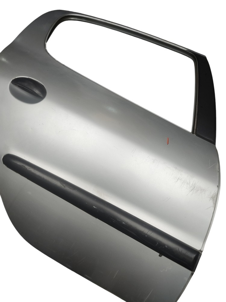 Porta Traseira Direita Peugeot 206 2003 Com Detalhes 3