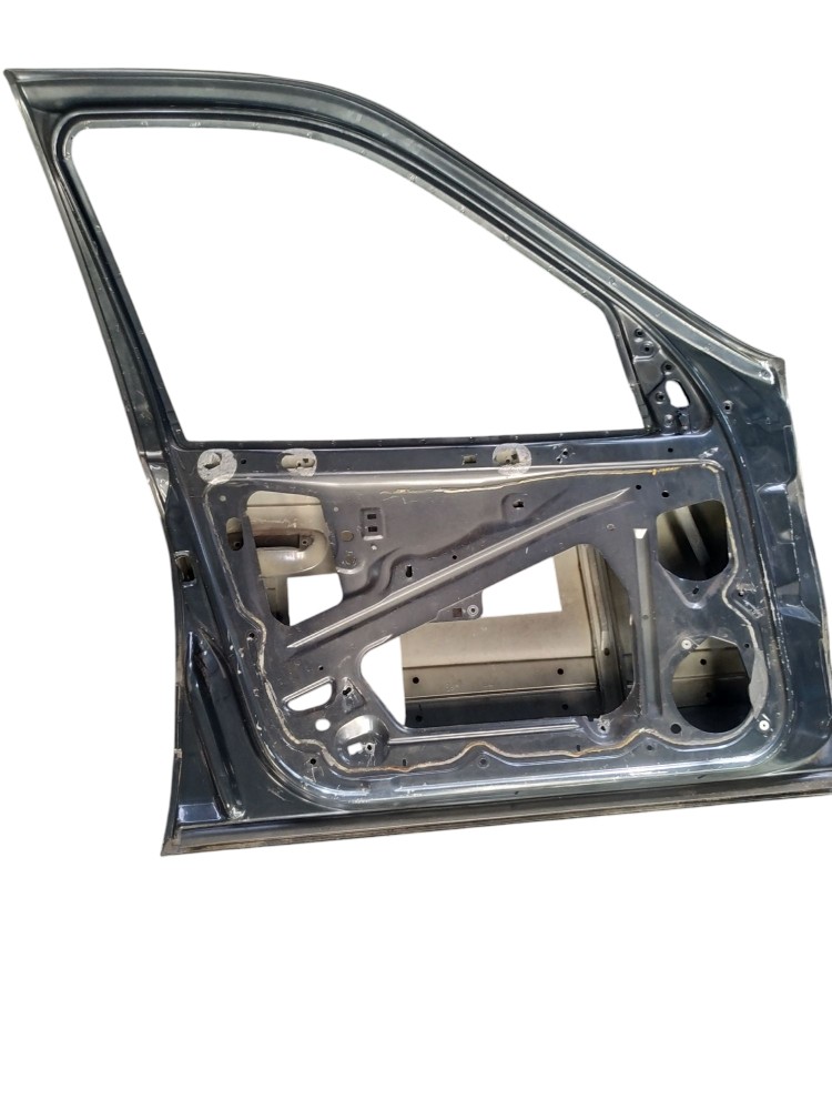Porta Dianteira Esquerda Citroen Xsara 2001 Com Detalhes 2