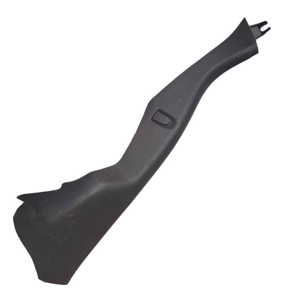 Moldura Lateral Banco Traseiro Esquerdo Vw Polo Sedan 2008 Preto 1