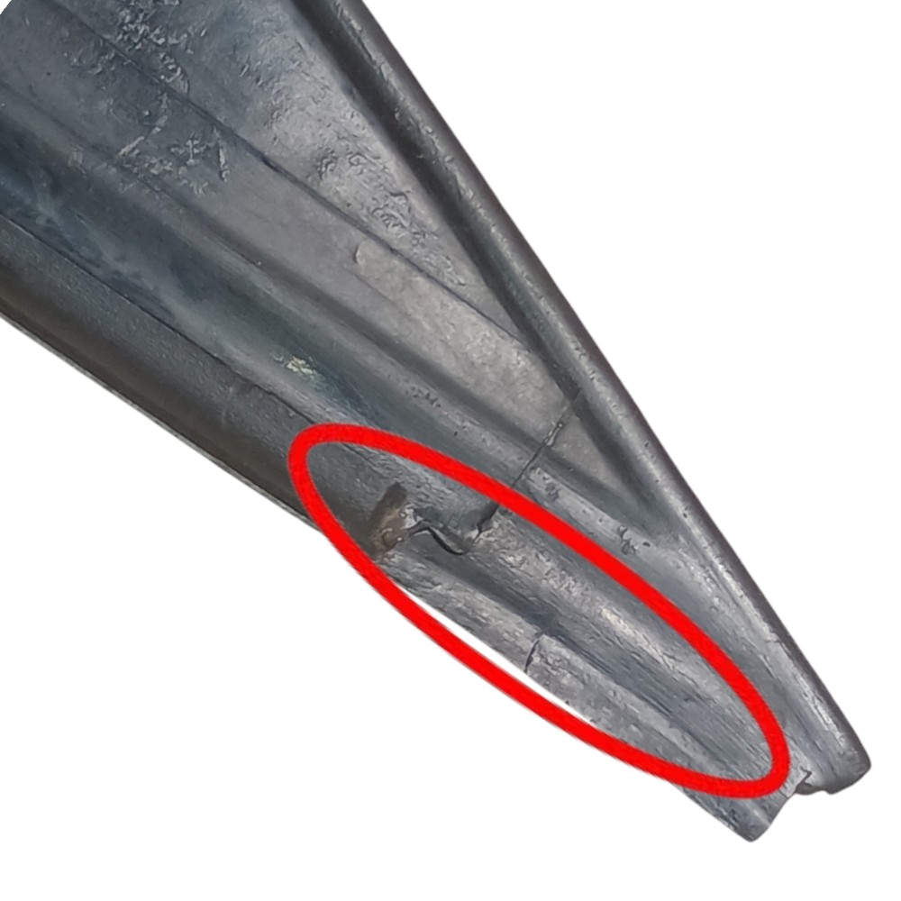 Moldura Porta Traseira Esquerda Gm Corsa 1998 *detalhe 4