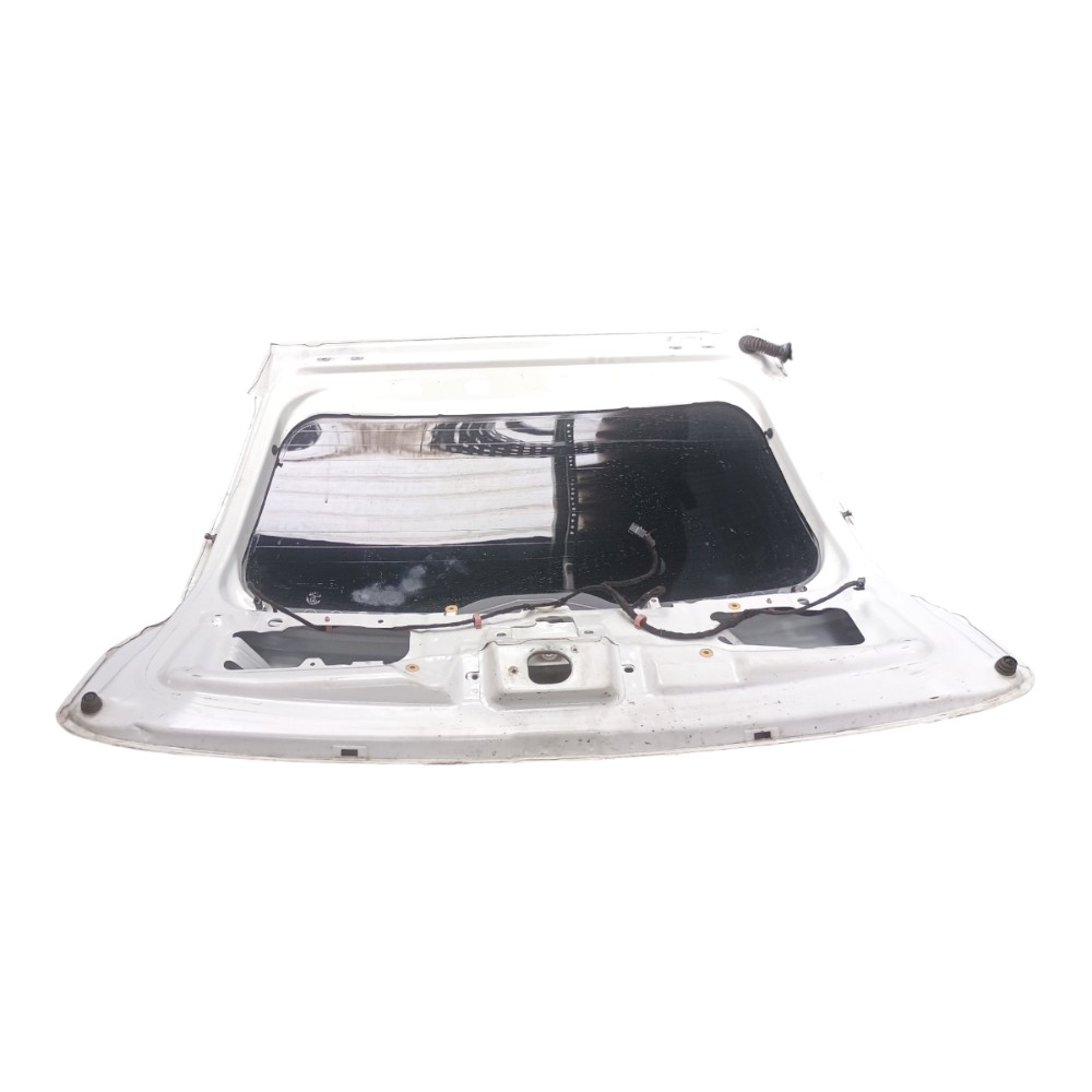Tampa Traseira Fiat Punto 2012 *detalhes 3