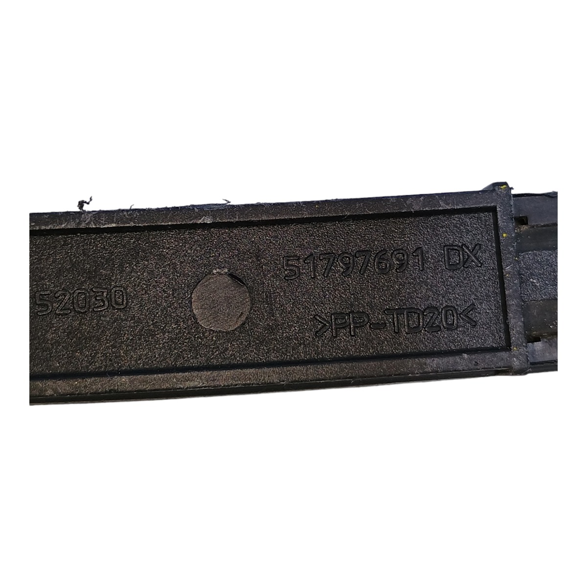 Guia Vidro Porta Tras Dir Fiat Punto Linea 2008 À 2012 Preto 3