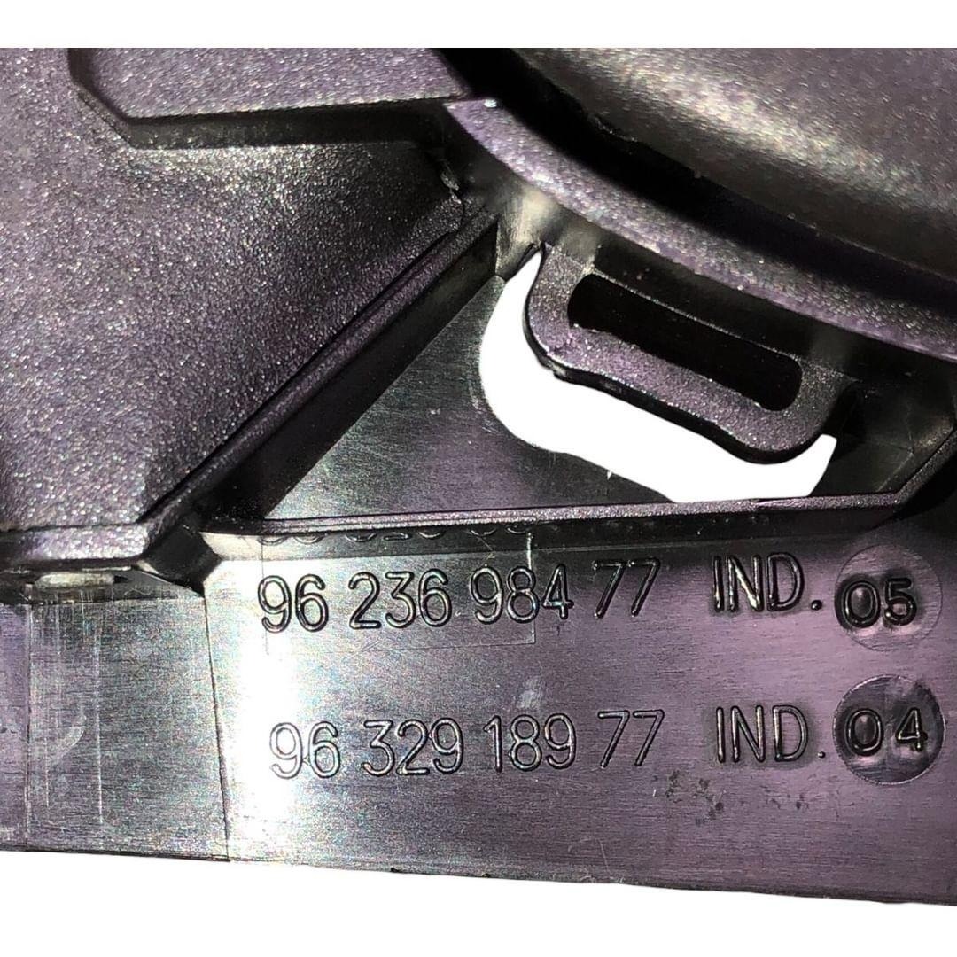 Maçaneta Interna Lado Esquerdo Peugeot 206 207 1998 A 2015 Preto Dianteira/traseira 3