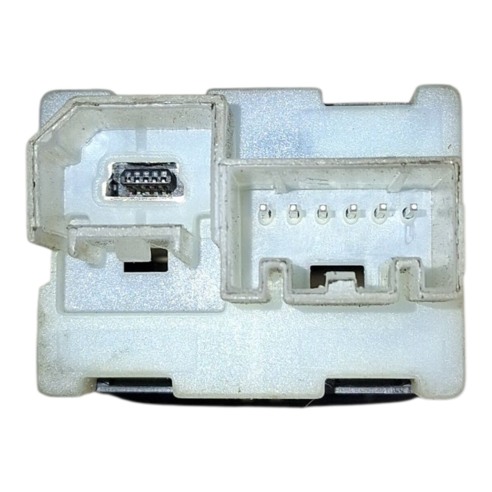 Tomada Entrada Usb 1.0 Gm Tracker 2023