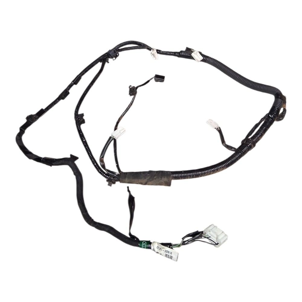 Chicote tampa traseira Toyota Yaris SD 2021 821810D510 2