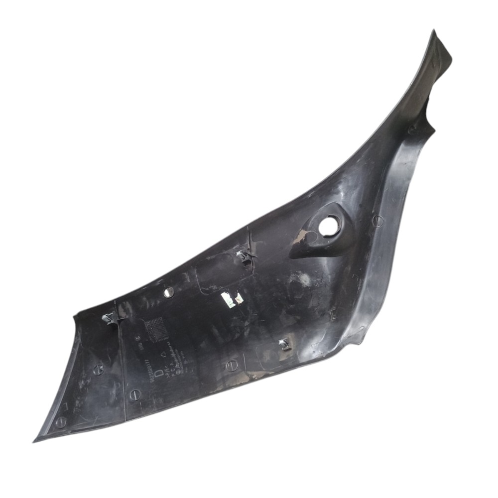 Moldura Acabamento Coluna Traseira Direita Peugeot 206 2003 4