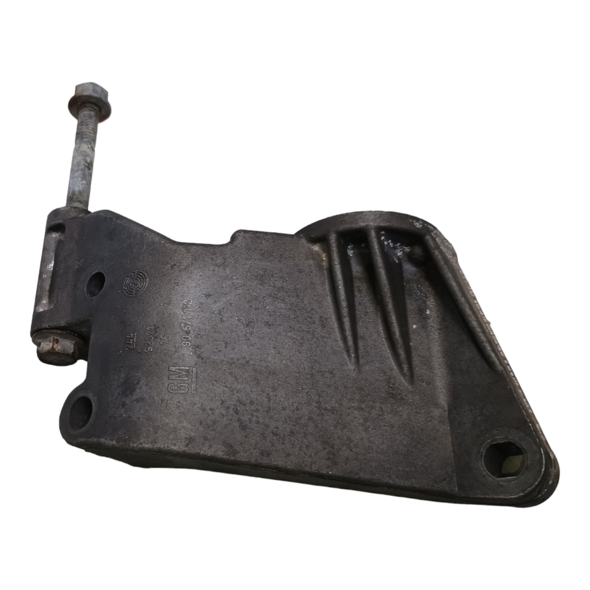 Suporte Alternador 16v Gm Corsa Montana 2003 A 2010 4