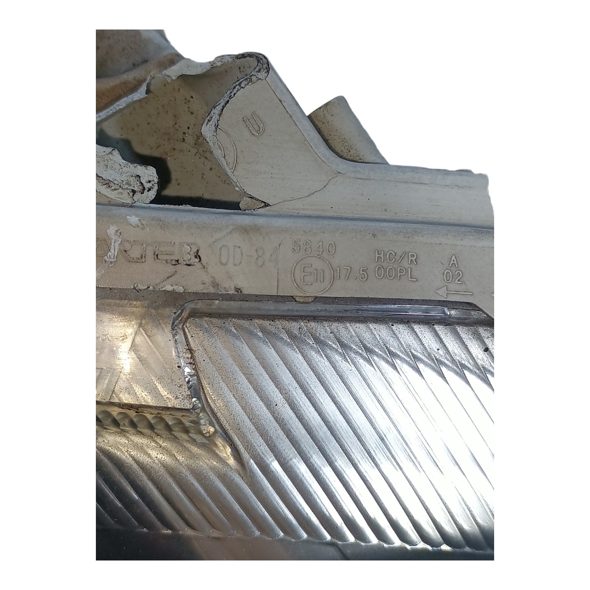 Farol Direito Toyota Etios 2013 Com Detalhe 8