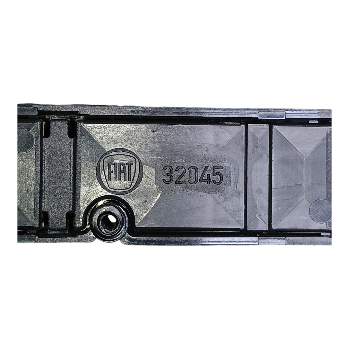Botão Pisca Alerta Fiat Mobi Like 1.0 2018 100233013 Preto Preto 6