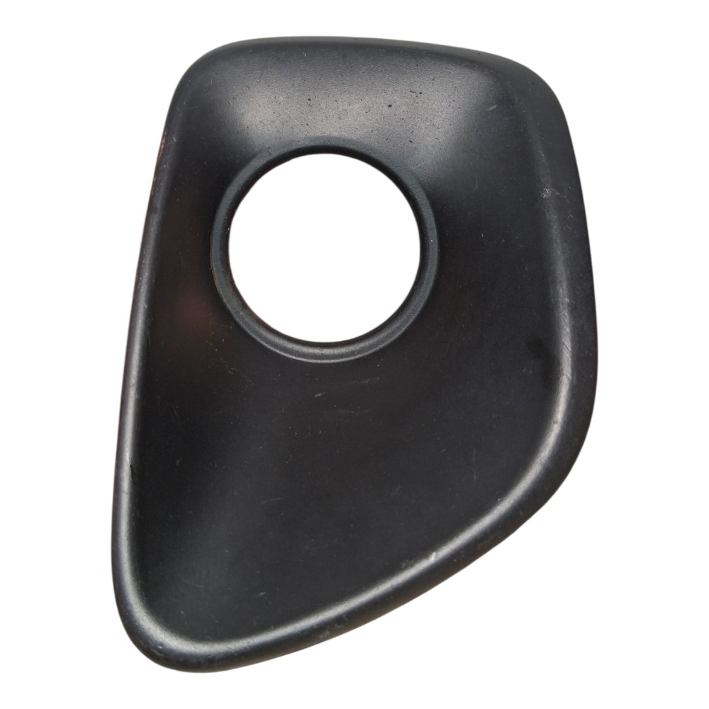 Moldura Farol Milha Esquerdo Fiat Mobi Like 2022  Preto Esquerdo