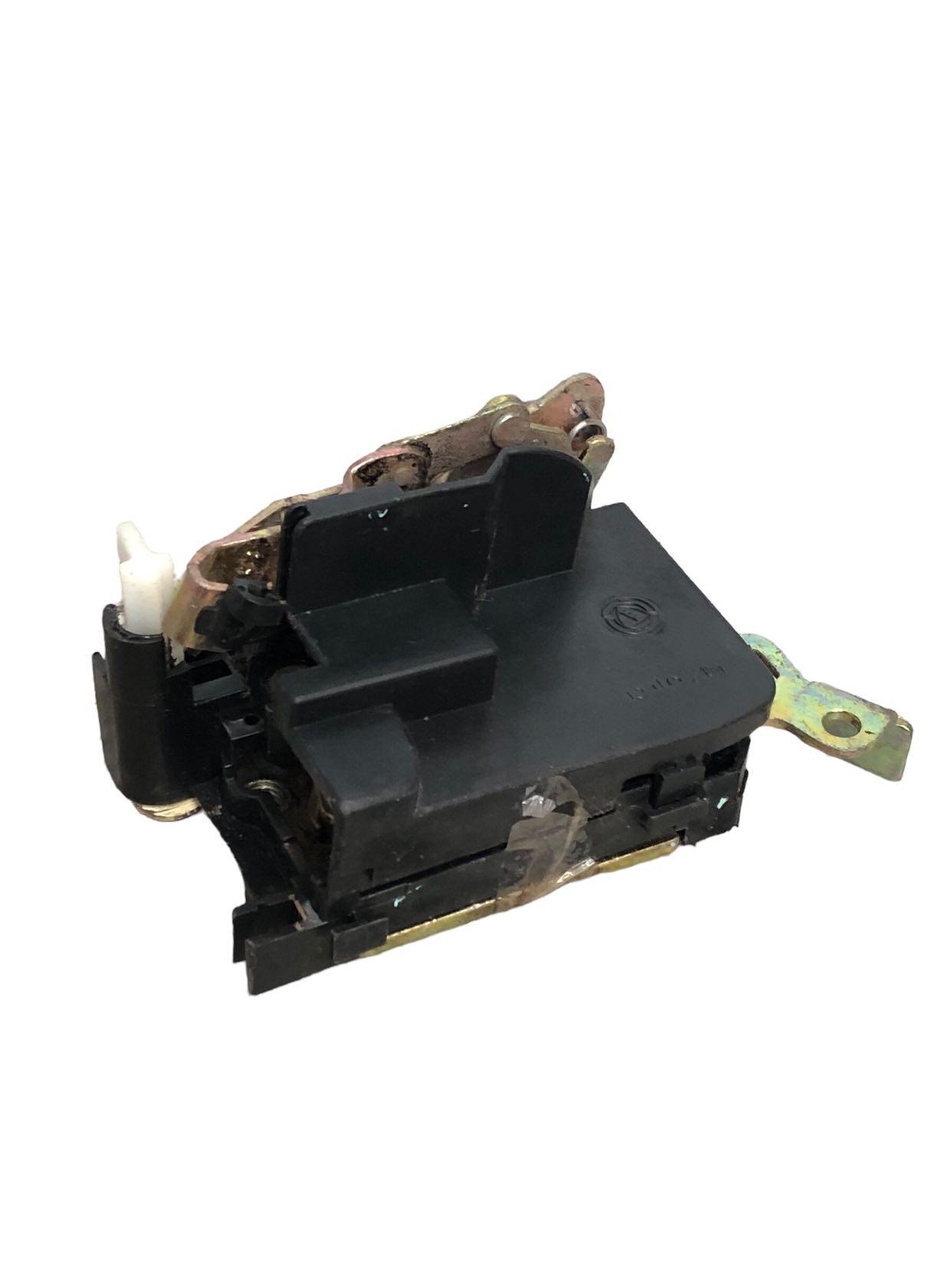 Fechadura Traseira Esquerda Fiat Palio 2000