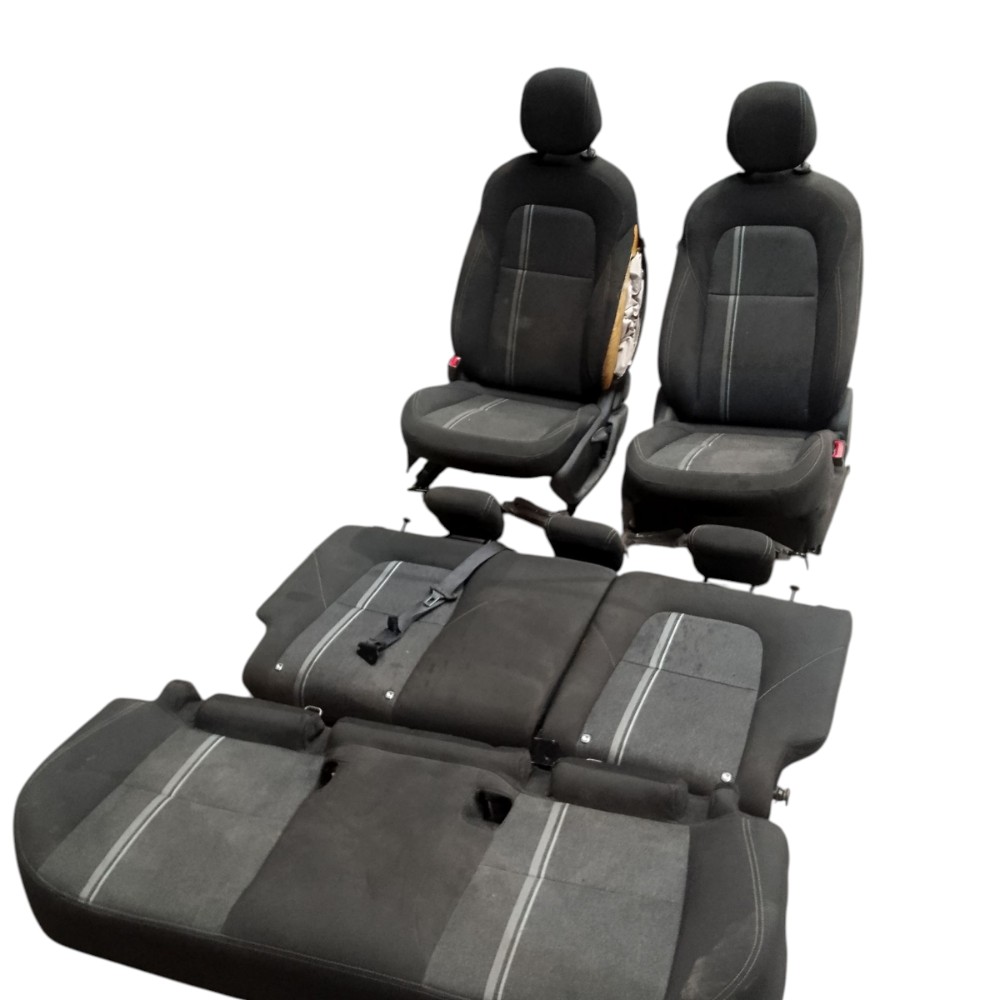 Jogo De Banco Tracker 1.0 Turbo 2023 Com Detalhe 2
