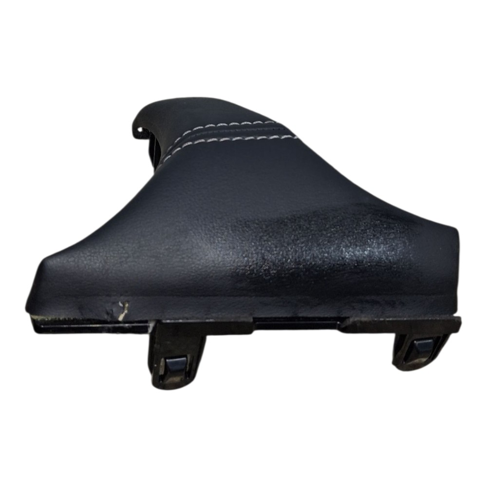 Acabamento Esquerdo Superior Painel Kicks 2018 *detalhe – Preto Preto 5