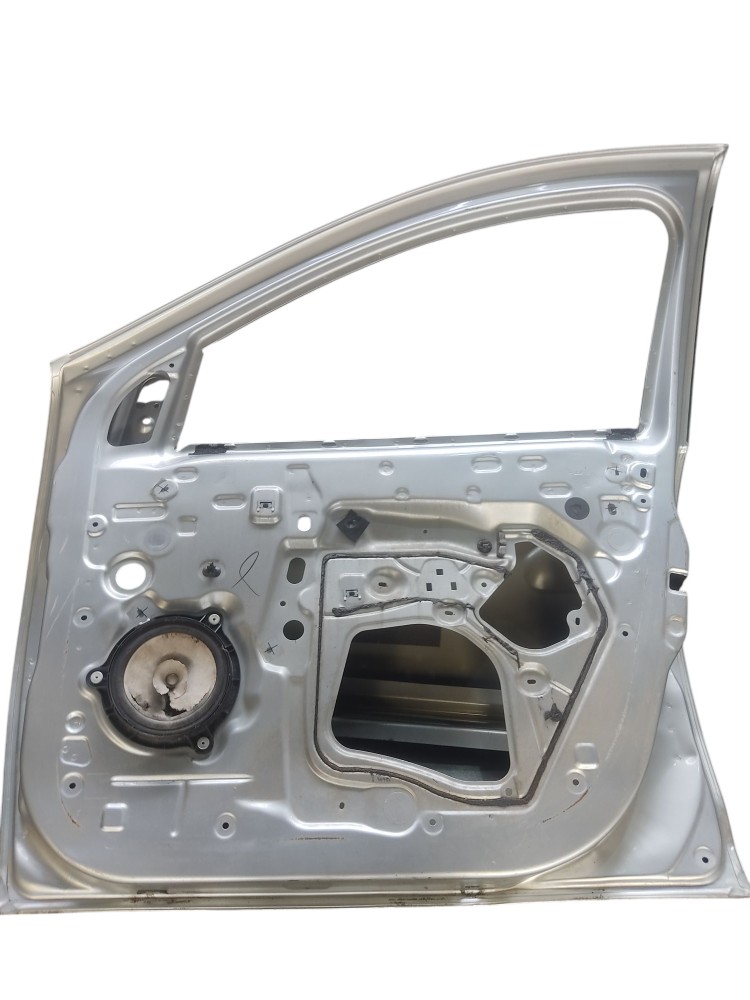 Porta Dianteira Direita Renault Logan 2015 Com Detalhes 3