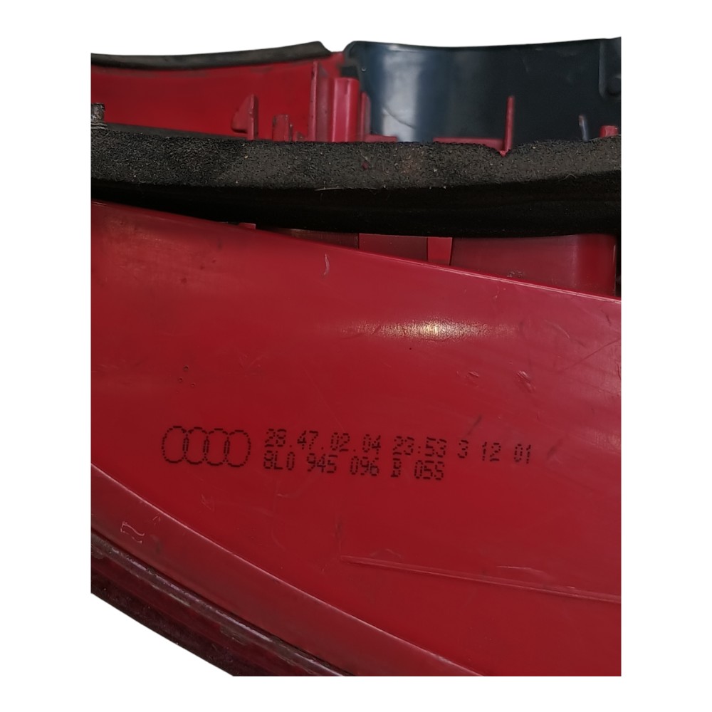 Lanterna Traseira Direita Audi A3 2000 À 2005 8l0945096b 8