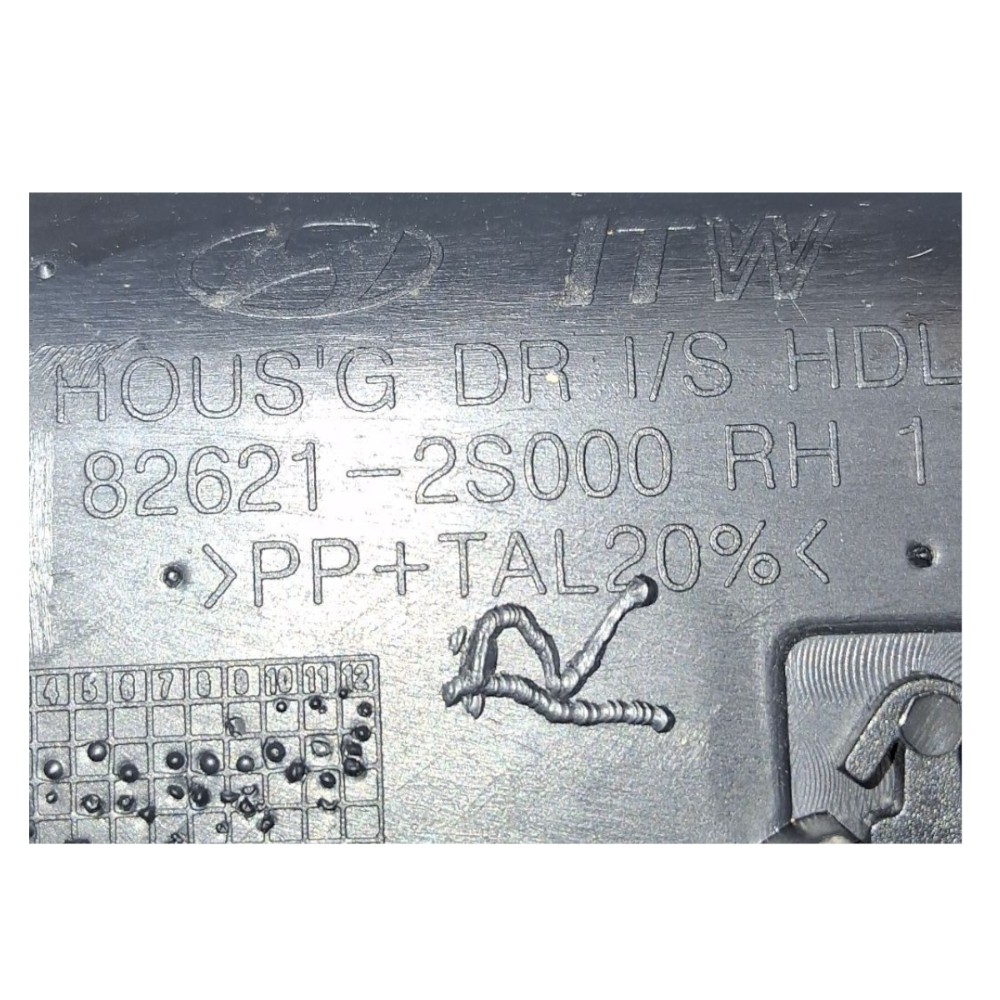 Moldura Maçaneta Interna Porta Tras Dir Hyundai Ix35 2014 Preto Traseira 6