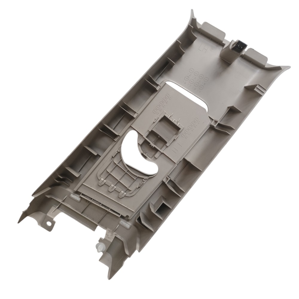 Moldura Coluna Central Esquerda Mitsubishi Outlander 2015 3