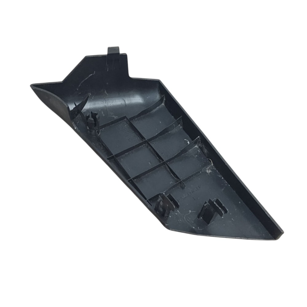 Tampa Acabamento Lado Esquerdo Gm Onix Ltz 1.4 2019