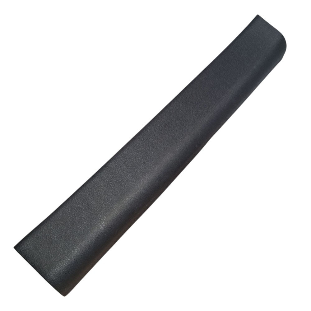 Soleira Dianteira Direita Porta Kicks 2018 156140501 – Preto Preto 1